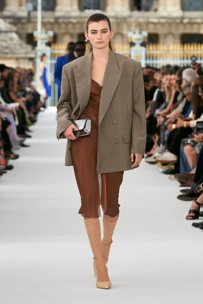 Look 21
